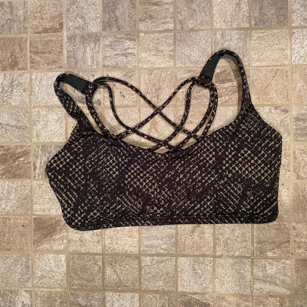 Lululemon Free To Be Wild Bra size 8